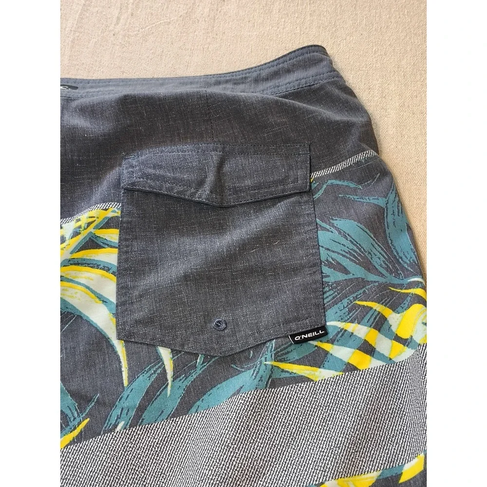 ONeill Mens Board Shorts Size 34 Gray Yellow‎ Tropical Palm Print Swim Trunks 24